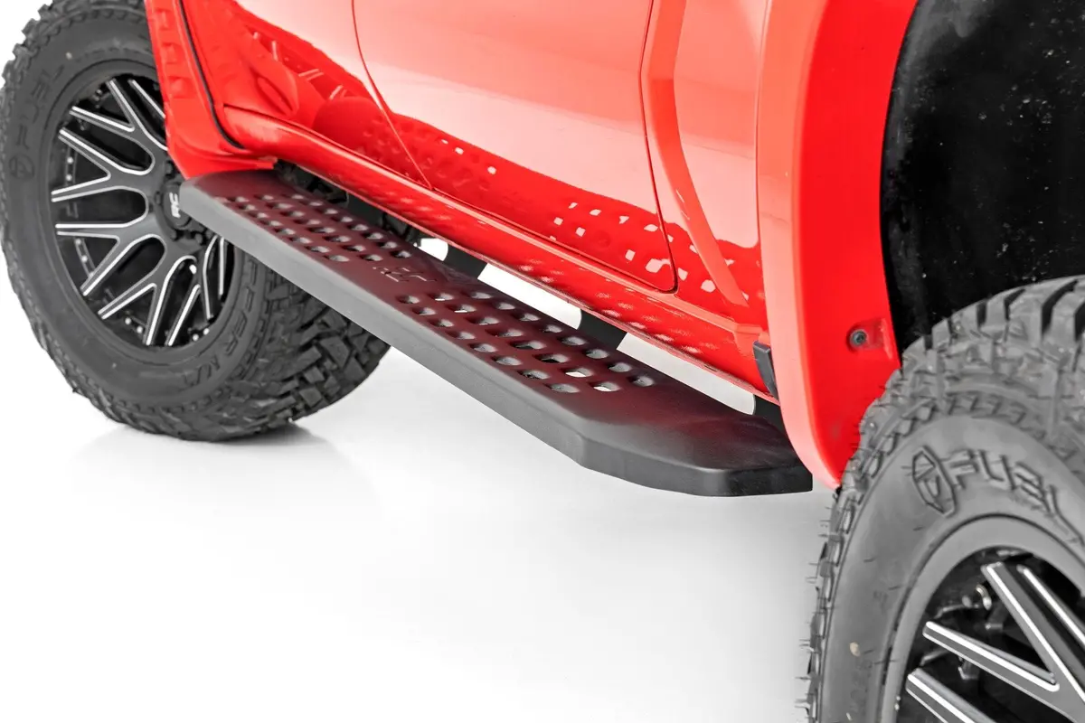Rough Country 44002 Rpt2 Running Boards 1