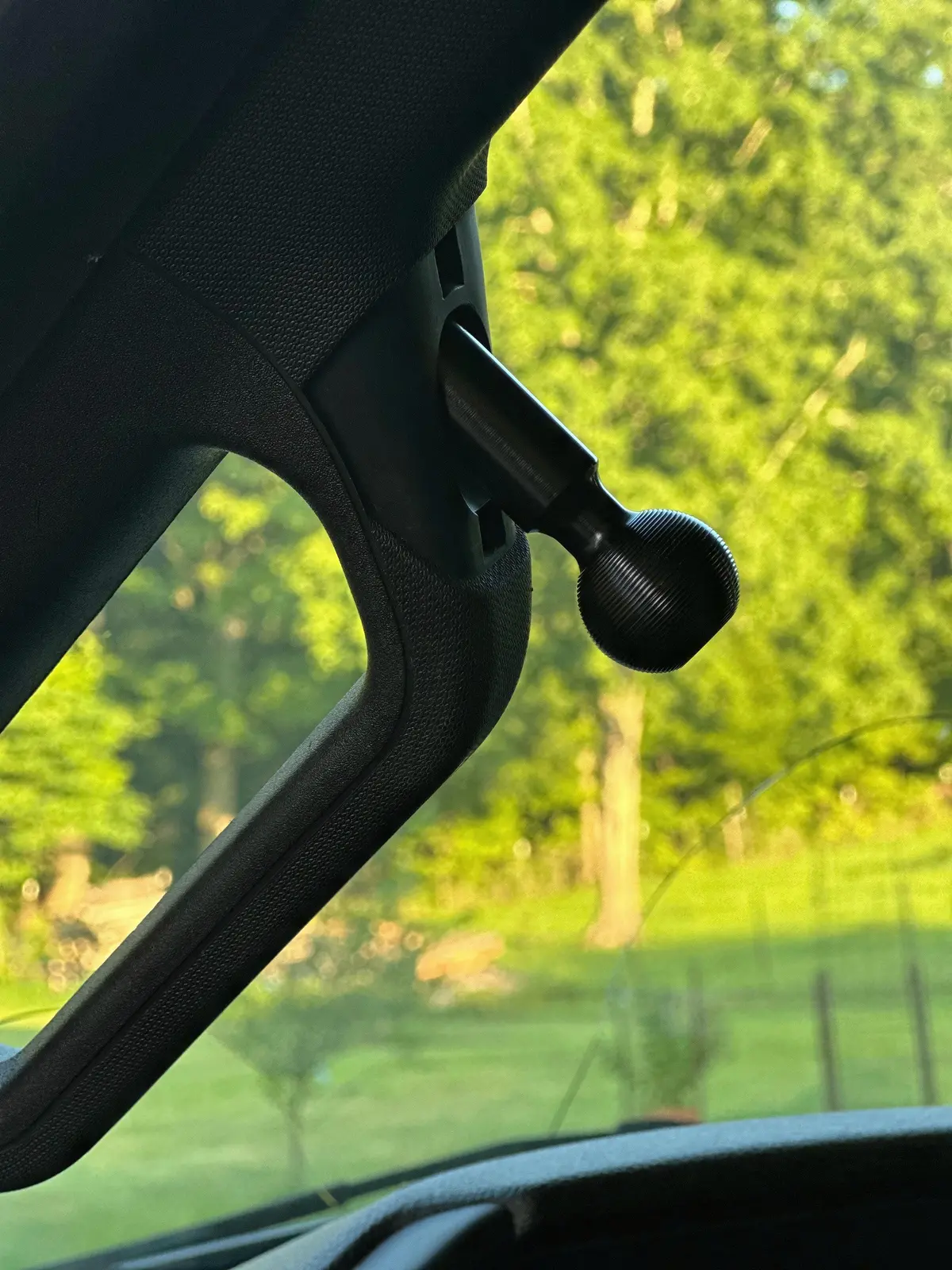 Universal A-Pillar Ball Mount 1