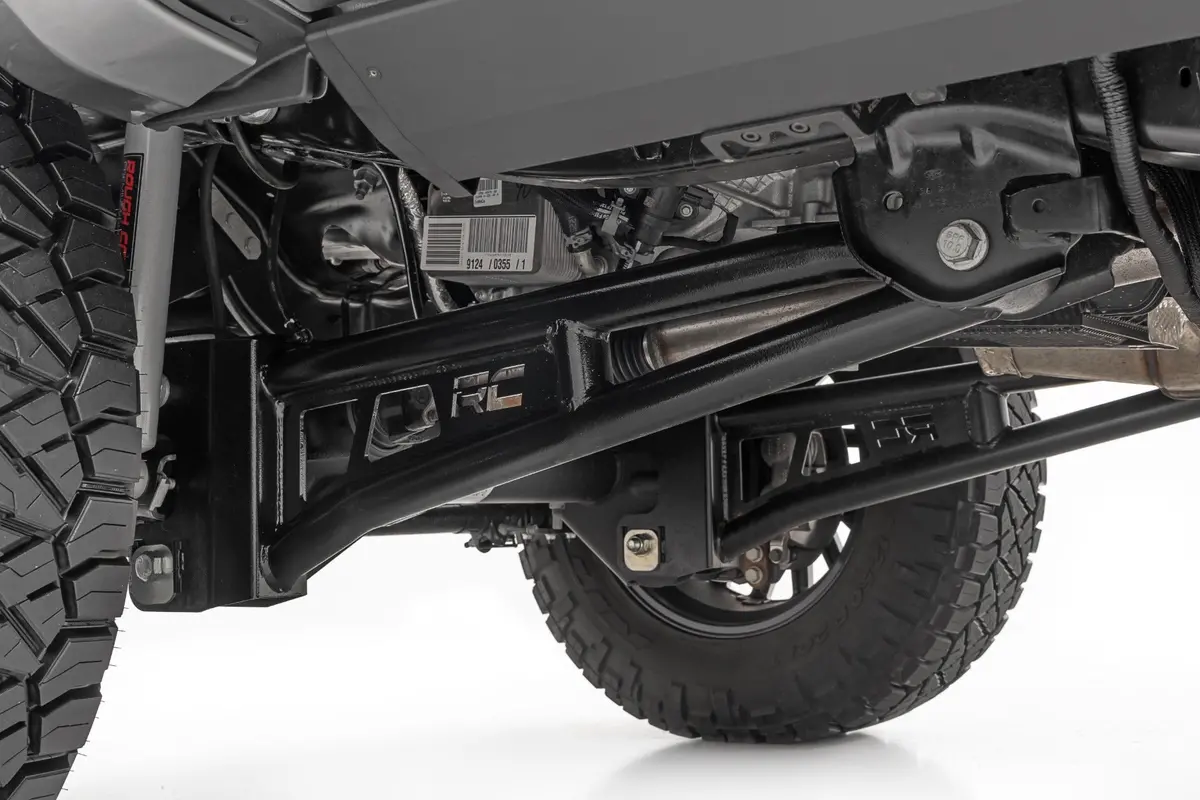Radius Arm Upgrade - Ford F-250/F-350 Super Duty 4Wd (2023-2024) 1