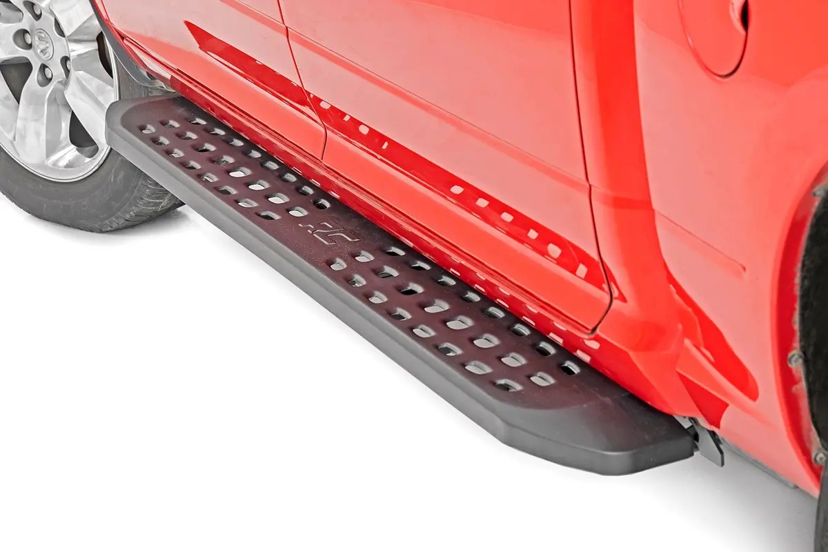 Rough Country 44004 Rpt2 Running Boards 1