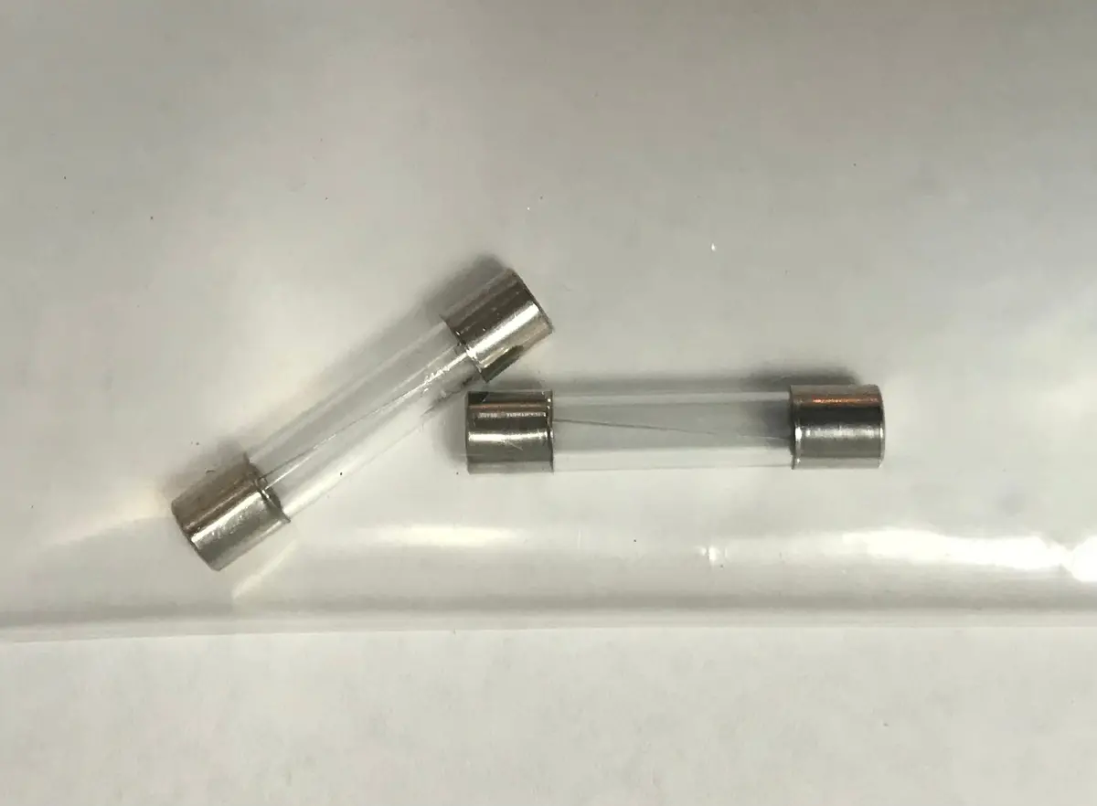 Dc Charger 5A Fuse 250V 1
